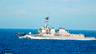 灯台と軍艦の都市伝説